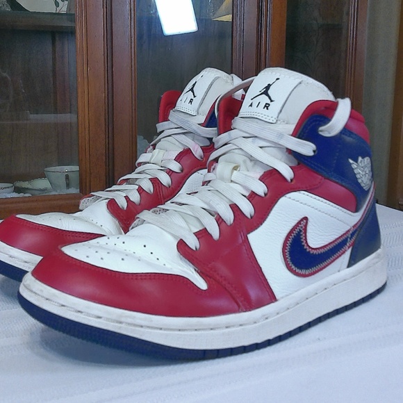 EC Nike Air Jordan 1 Retro ‘USA’ Mid SE Sneakers Woman’s Sz US 8.5/EU 40 - Picture 1 of 12